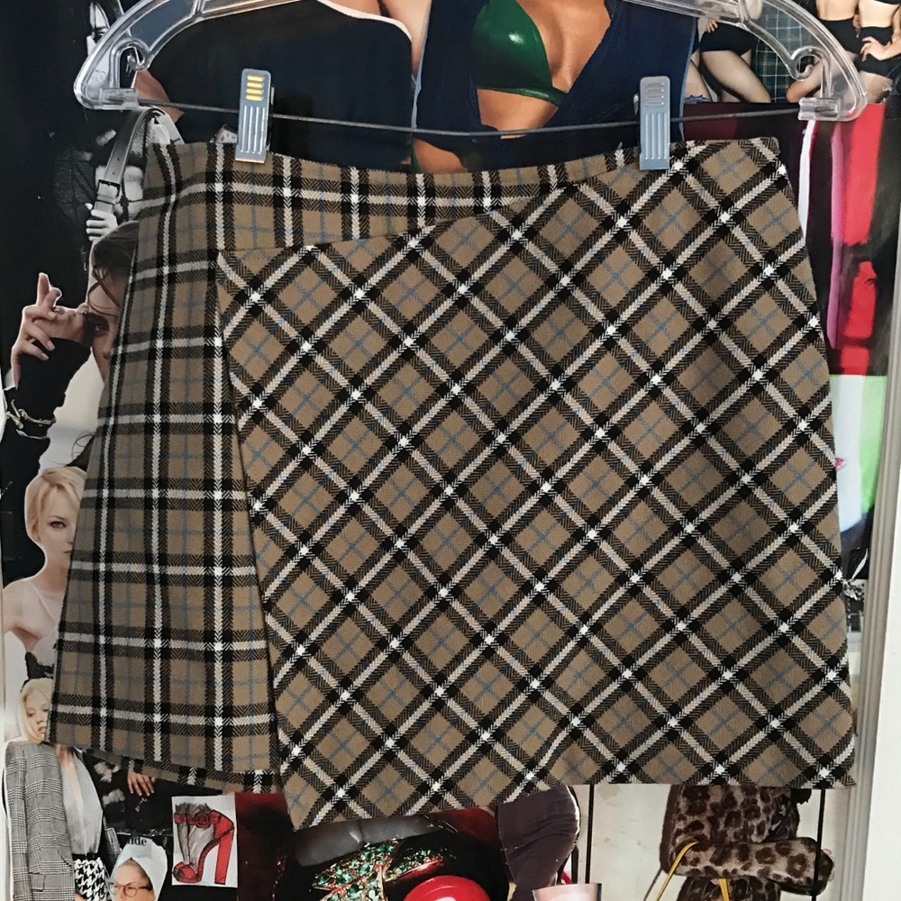 Burberry-style Plaid Mini Skirt